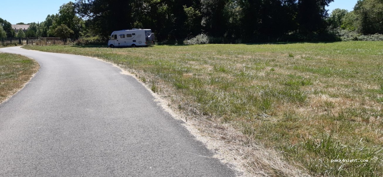 (71460) Cormatin - Rue Principale — foto 2