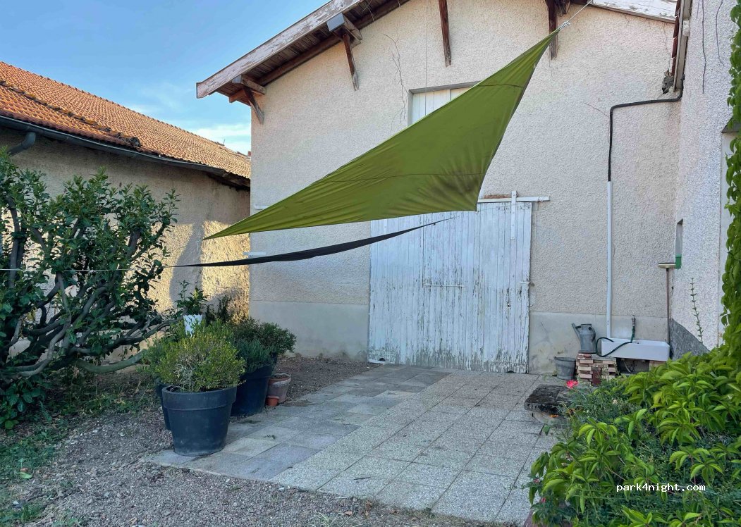 (42155) Ouches - 1337 Route de Saint-Alban — foto