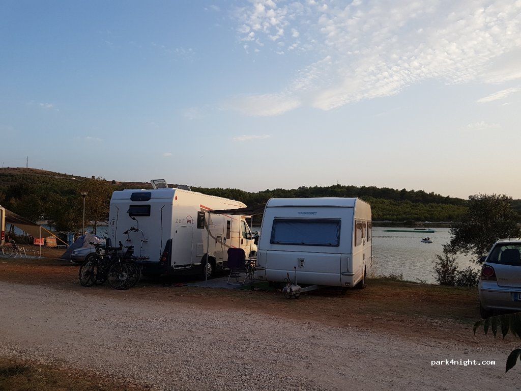 Arena One 99 Glamping — foto