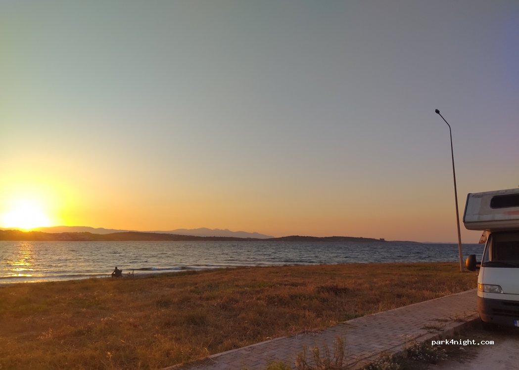 (35930) İzmir - 8 3415. Sokak — foto
