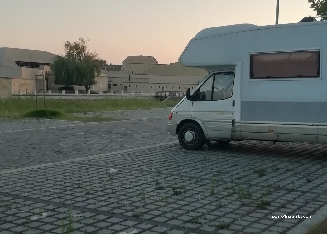(2900) Komárom - Unnamed Road — foto 4