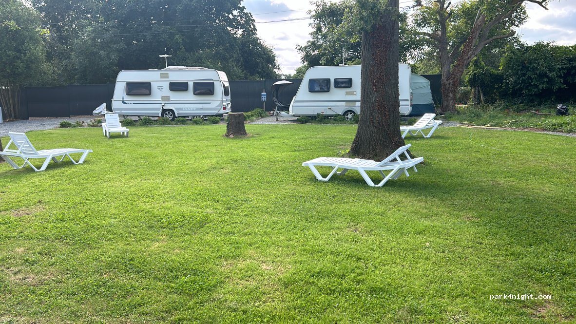 Camping MBS Les Chesnets — foto
