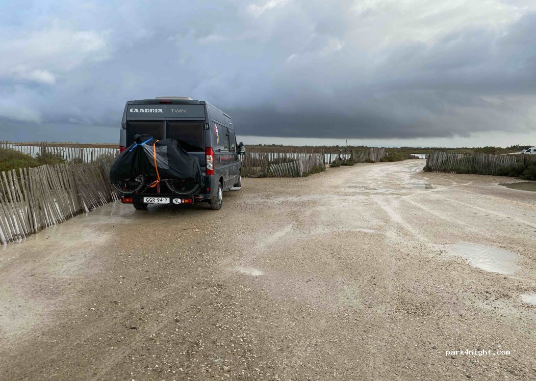 (13460) Arles - Chem. du Fangassier — foto 5