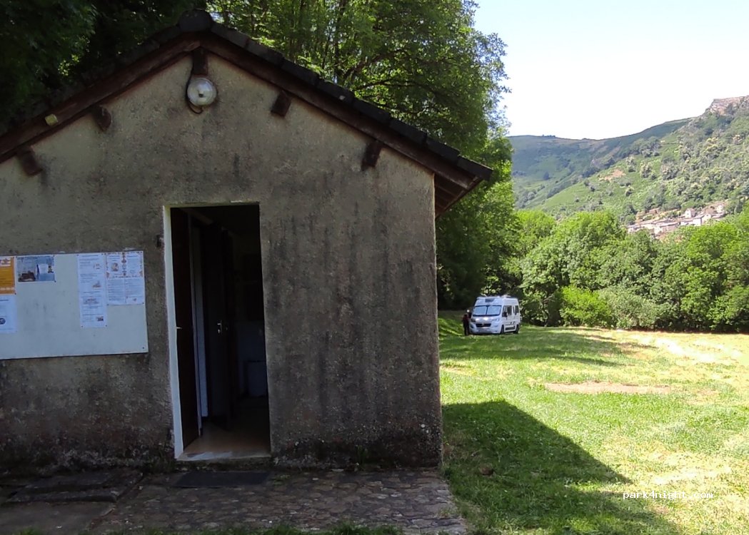 Camping in Quillette — foto
