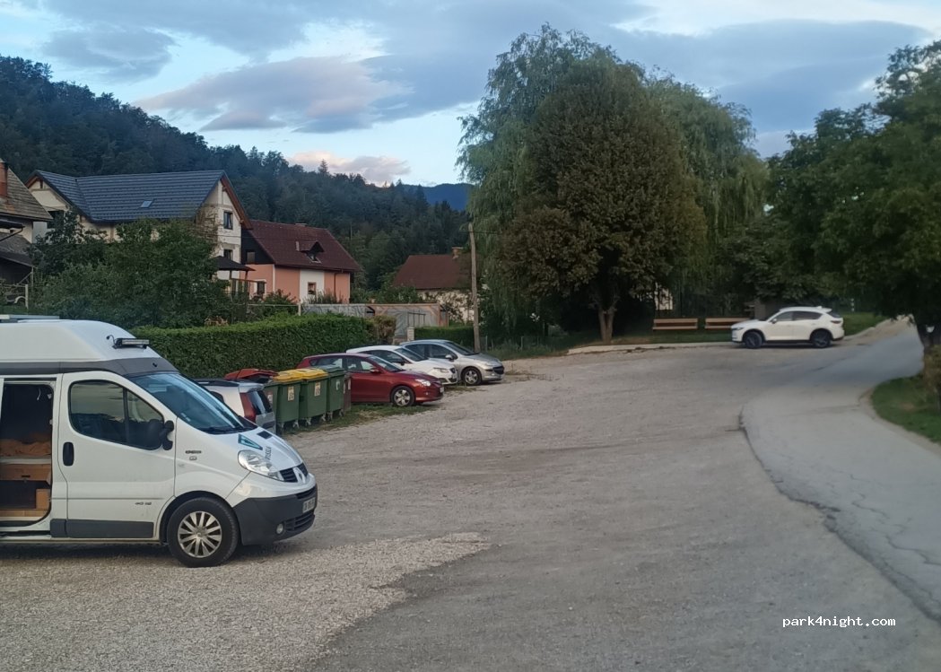 (4260) Bled - 14 Šolska ulica — foto 2