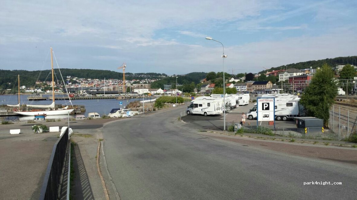 Larvik Bobilparkering — foto
