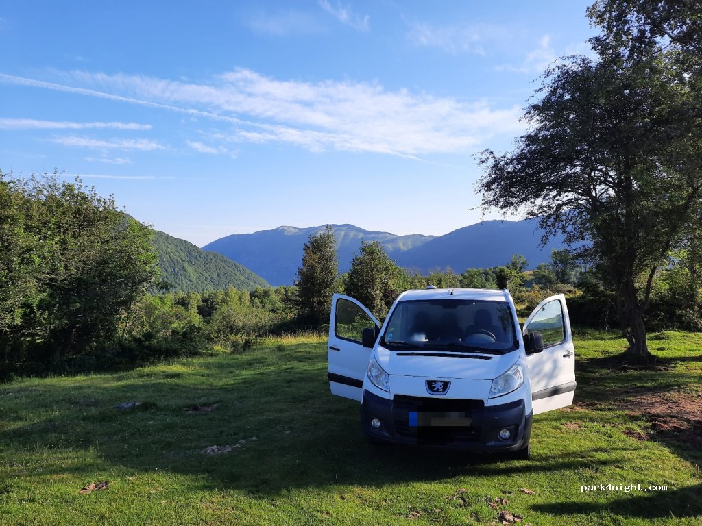 (65710) Campan - Unnamed Road — foto