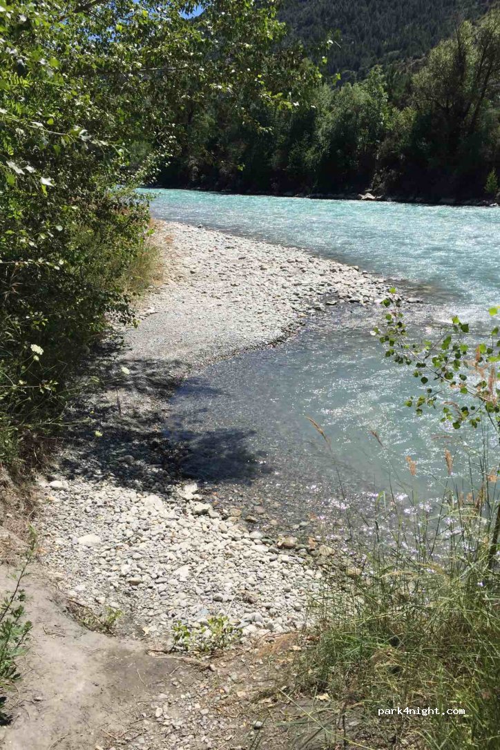 (05310) La Roche-de-Rame - Le Planet — foto 2