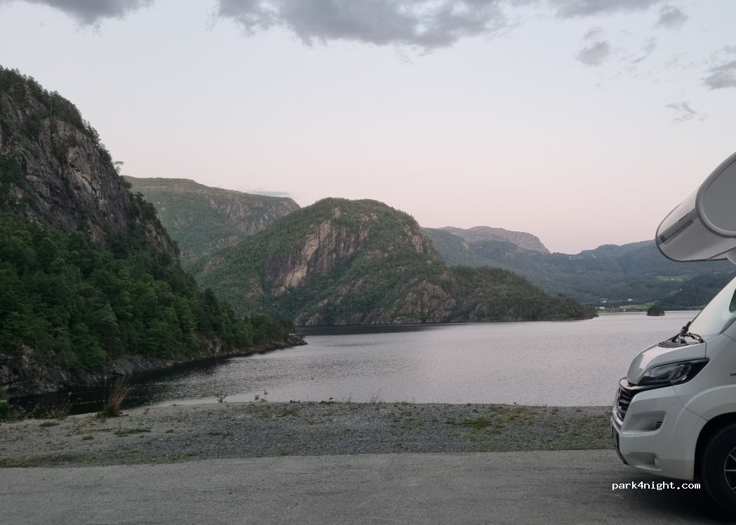 (4237) Suldalsosen - Riksveg 13 — foto 3