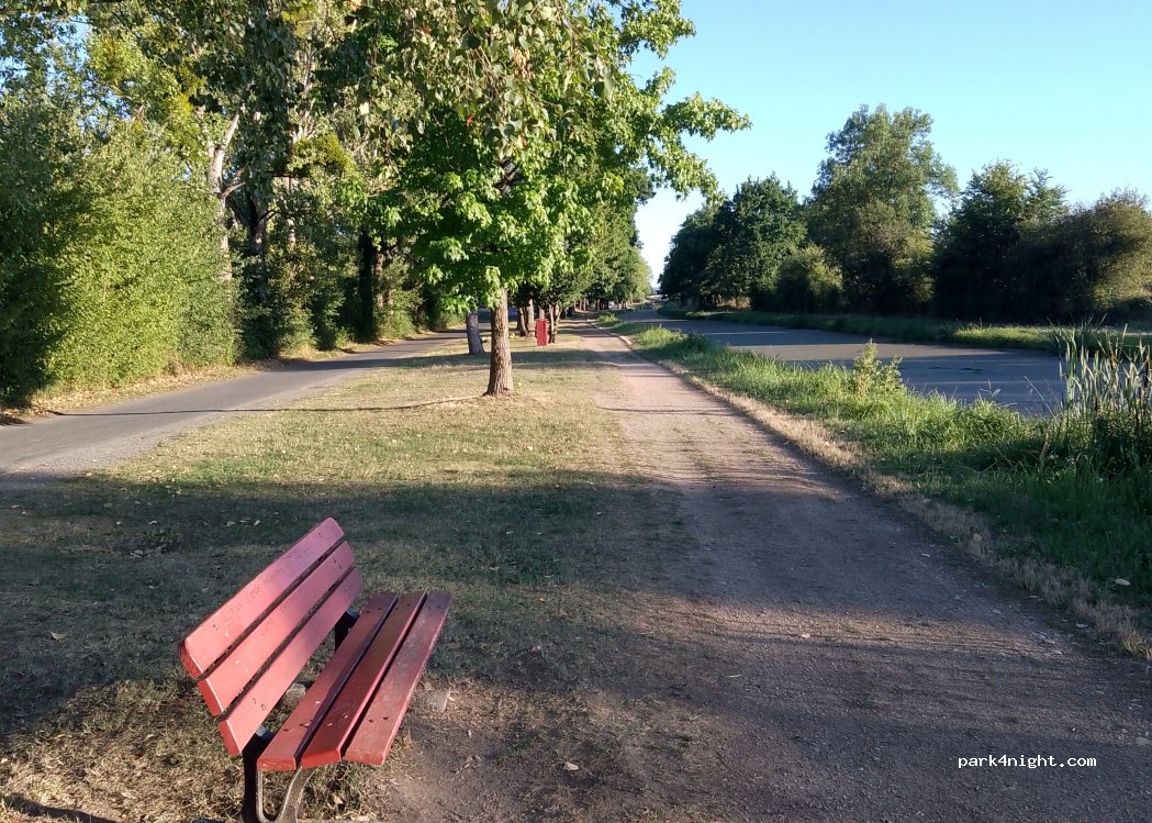 (03410) Saint-Victor - Chemin de l' Ecluse — foto 5