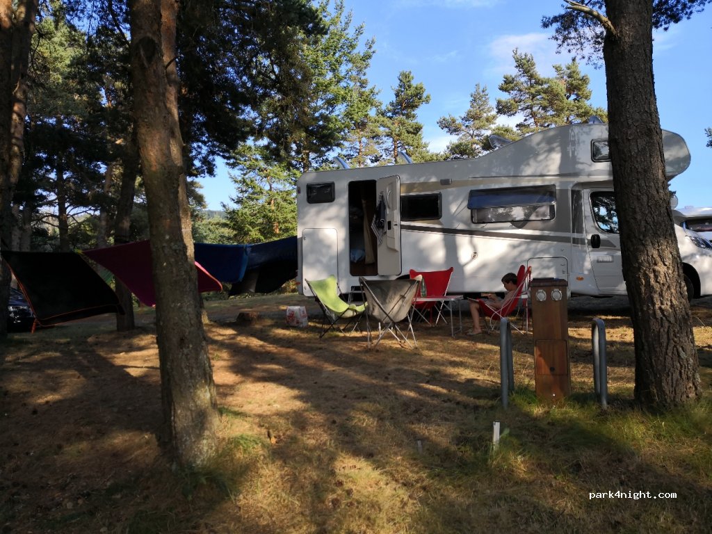 Camping municipal "Les Bords du Lac" — foto