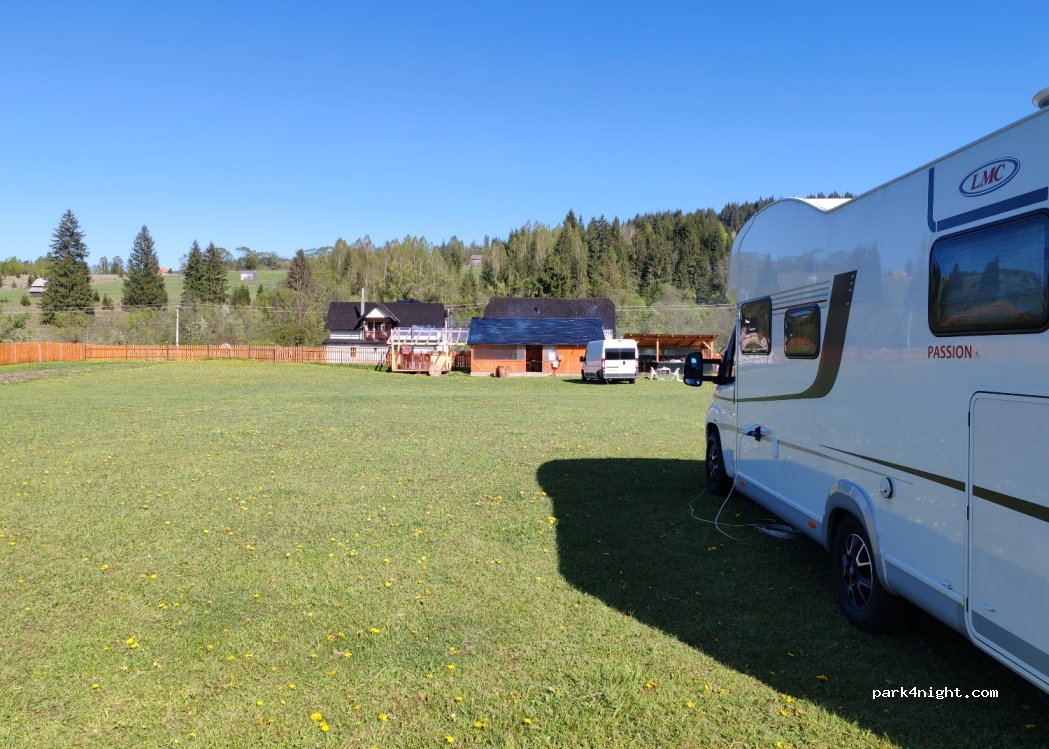 Camping Gradina Bucovinei — foto