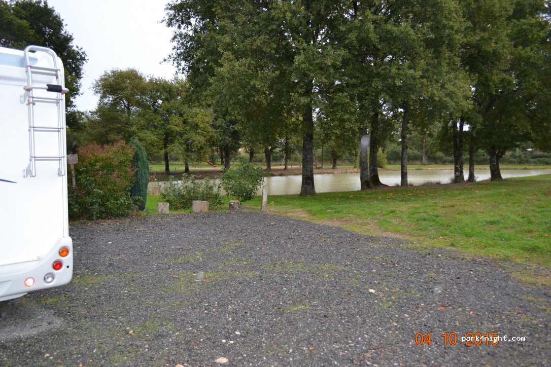 (86390) Lathus-Saint-Rémy - 17 Rue du Stade -St Rémy en Montmorillon — foto