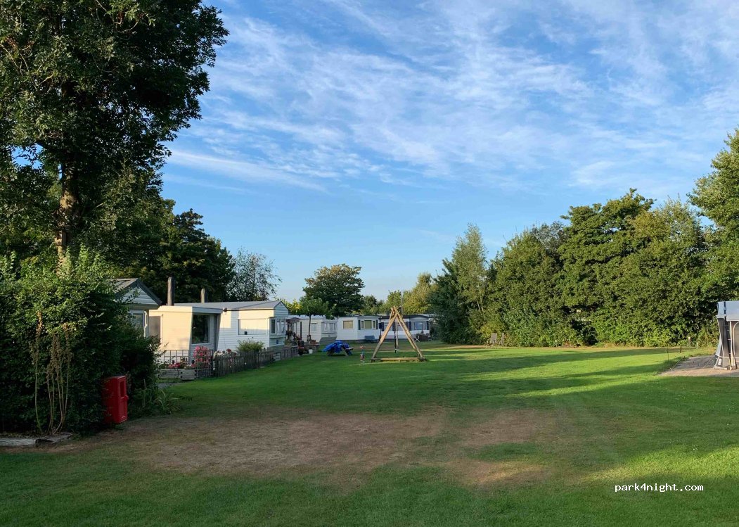 Tussen De Diepen — foto 2