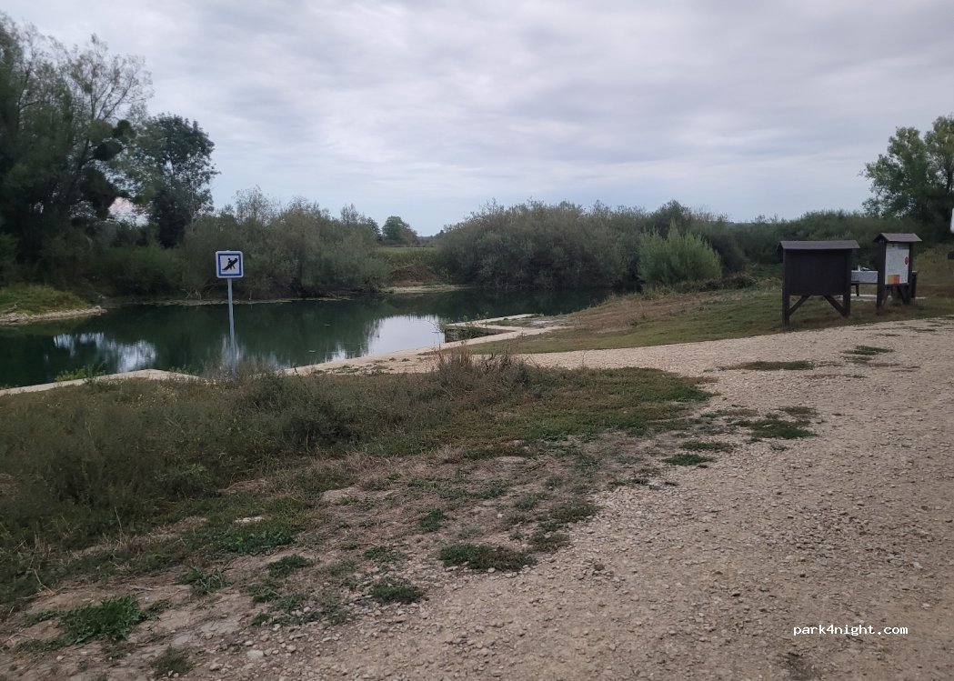 (08450) Remilly-Aillicourt - 10 Route de Douzy — foto