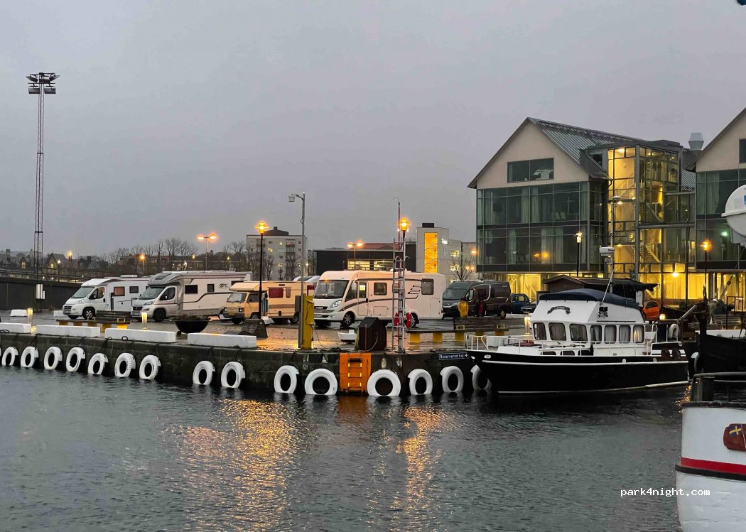 Varbergs innerhamn — foto