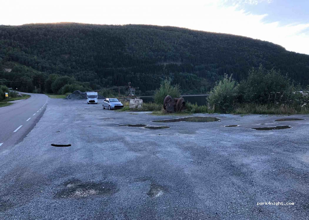 (8100) Misvær - 1 Primær Fylkesveg 812 — foto