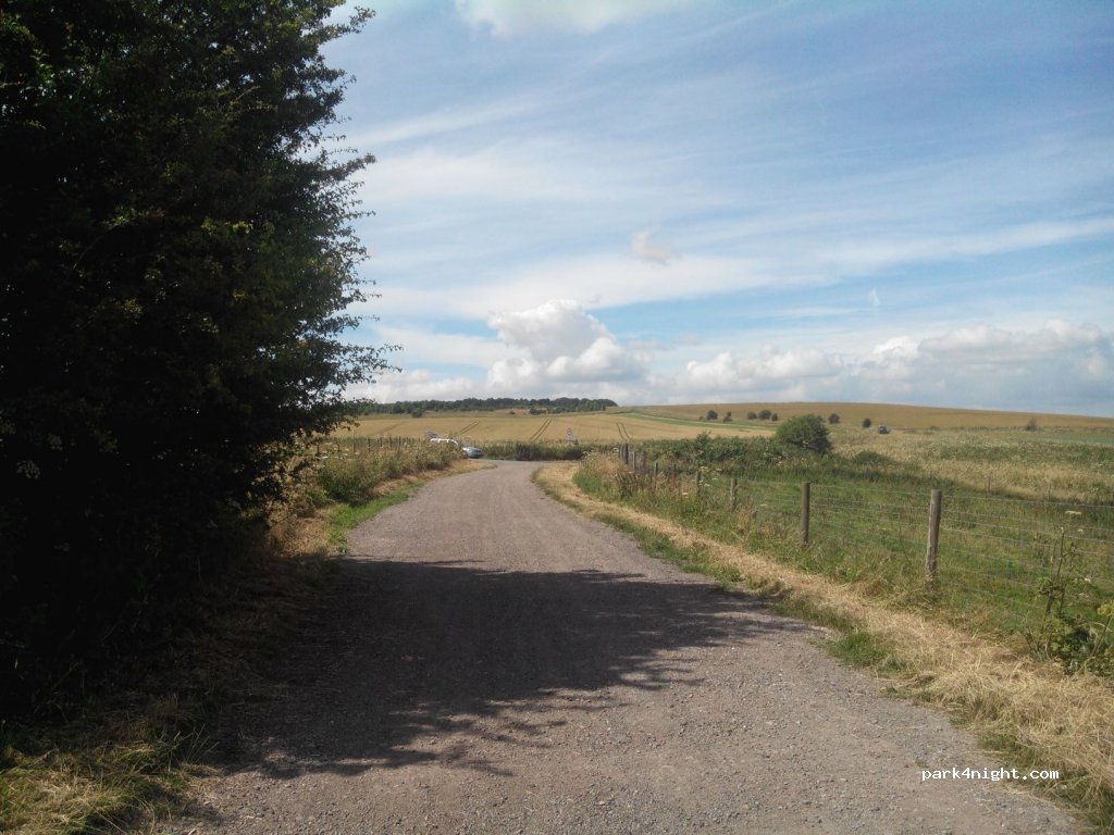 (SN4 0QT)  - Unnamed Road — foto