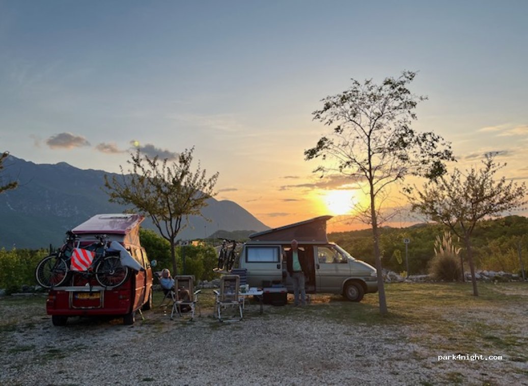 Biokovo Camperstop — foto