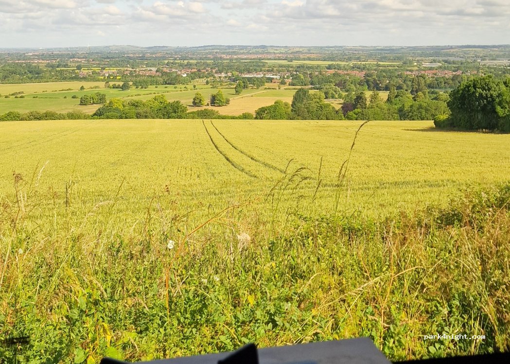 (HP22 5NF) Aston Clinton - 23 Upper Icknield Way — foto