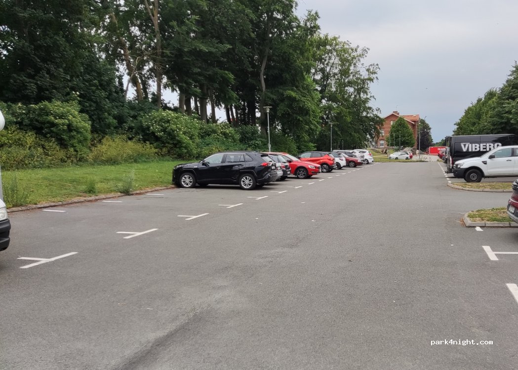 (272 31) Simrishamn - 18 Stenbocksgatan — foto 2