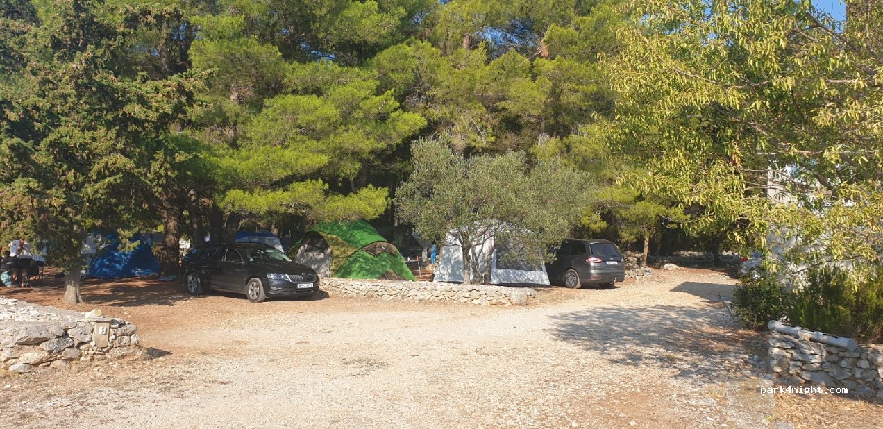 Camp Potirna — foto