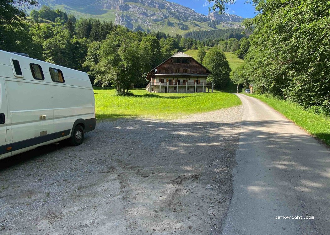 (74950) Le Reposoir - 1614 Route des Frasses — foto