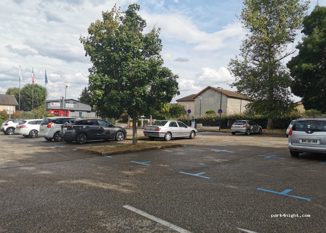 (69330) Pusignan - Unnamed road — foto 2