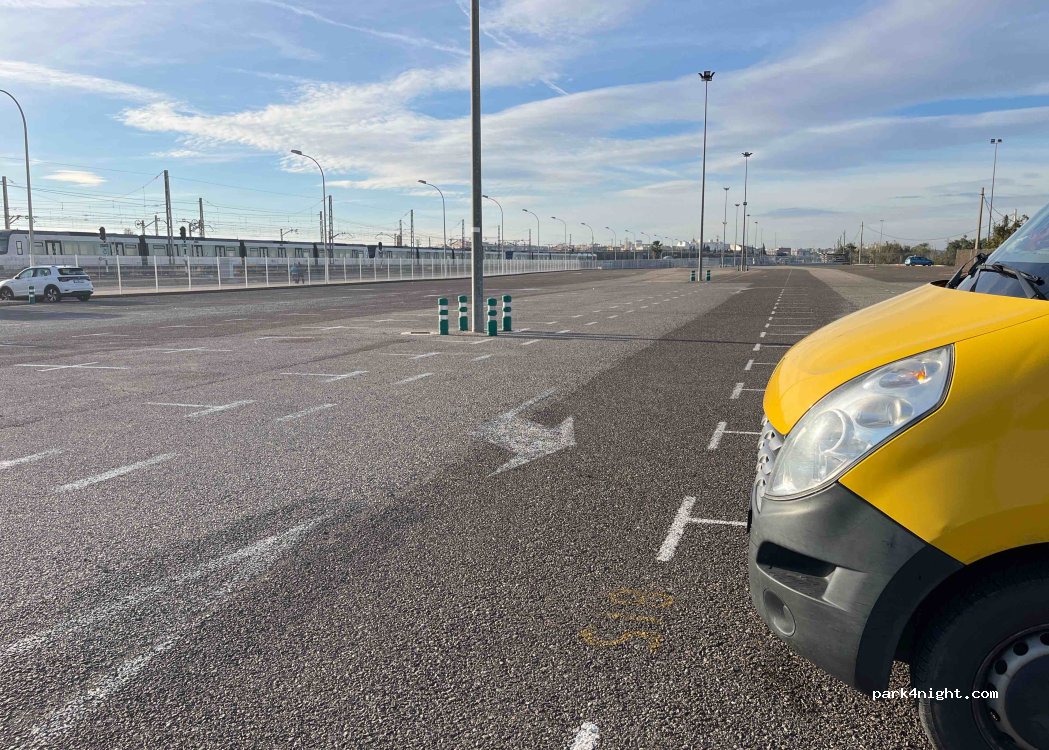 (46014) Valencia - Unnamed road — foto 3