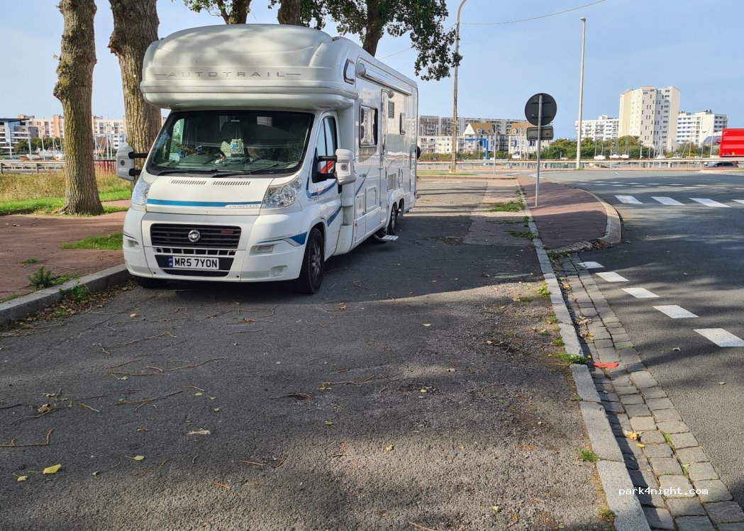 (62100) Calais - 56 Esplanade Jacques Vendroux — foto 2