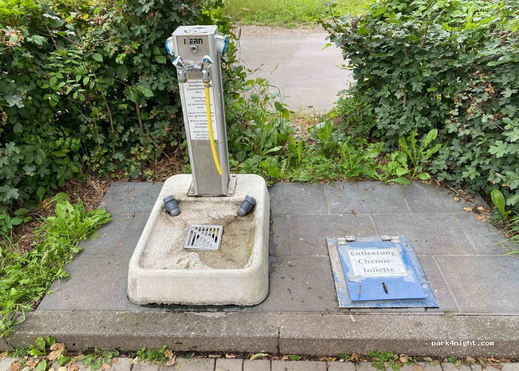 (54487) Wintrich - 22 Moselstraße — foto