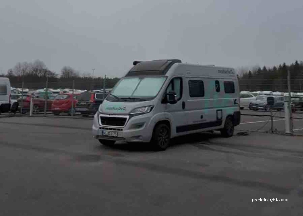 Ställplatser Tumbo Husvagnar — foto 5