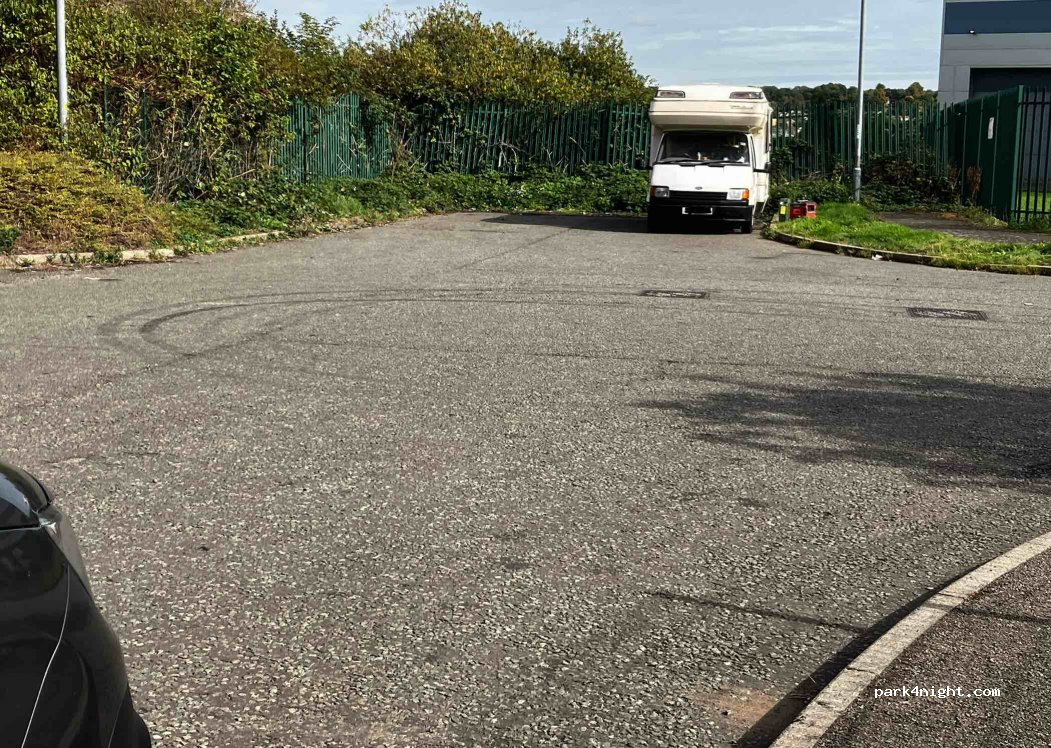 (NN16 8PX) Kettering - 6b Henson Way — foto