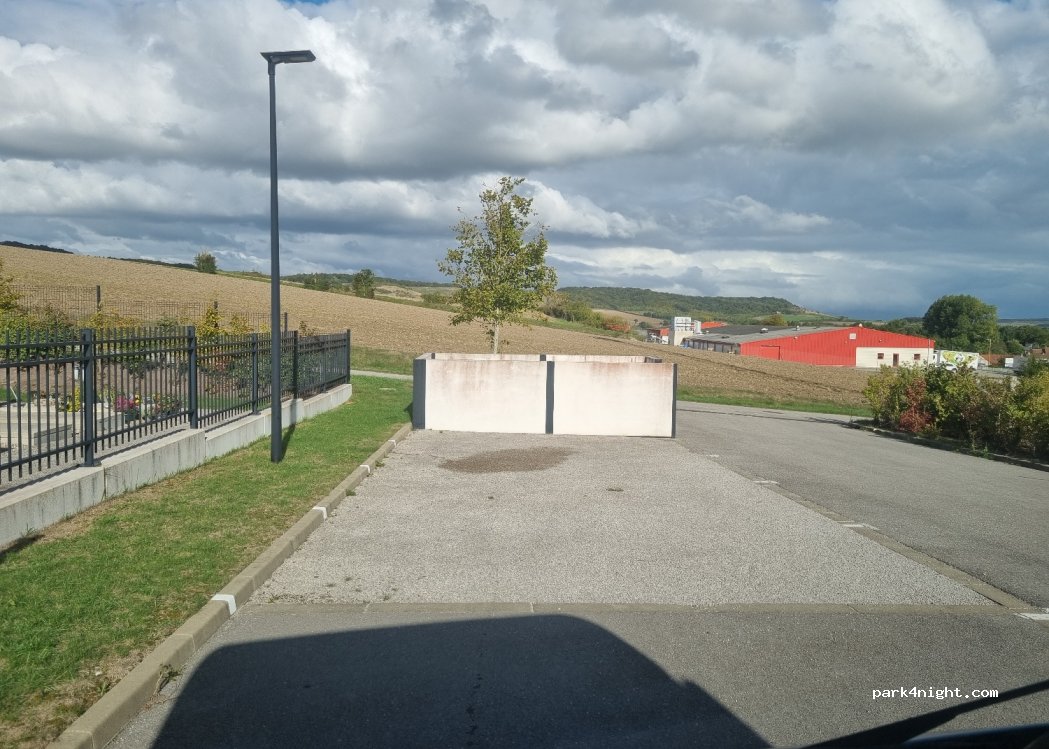 (62850) Licques - 7 voie communale — foto