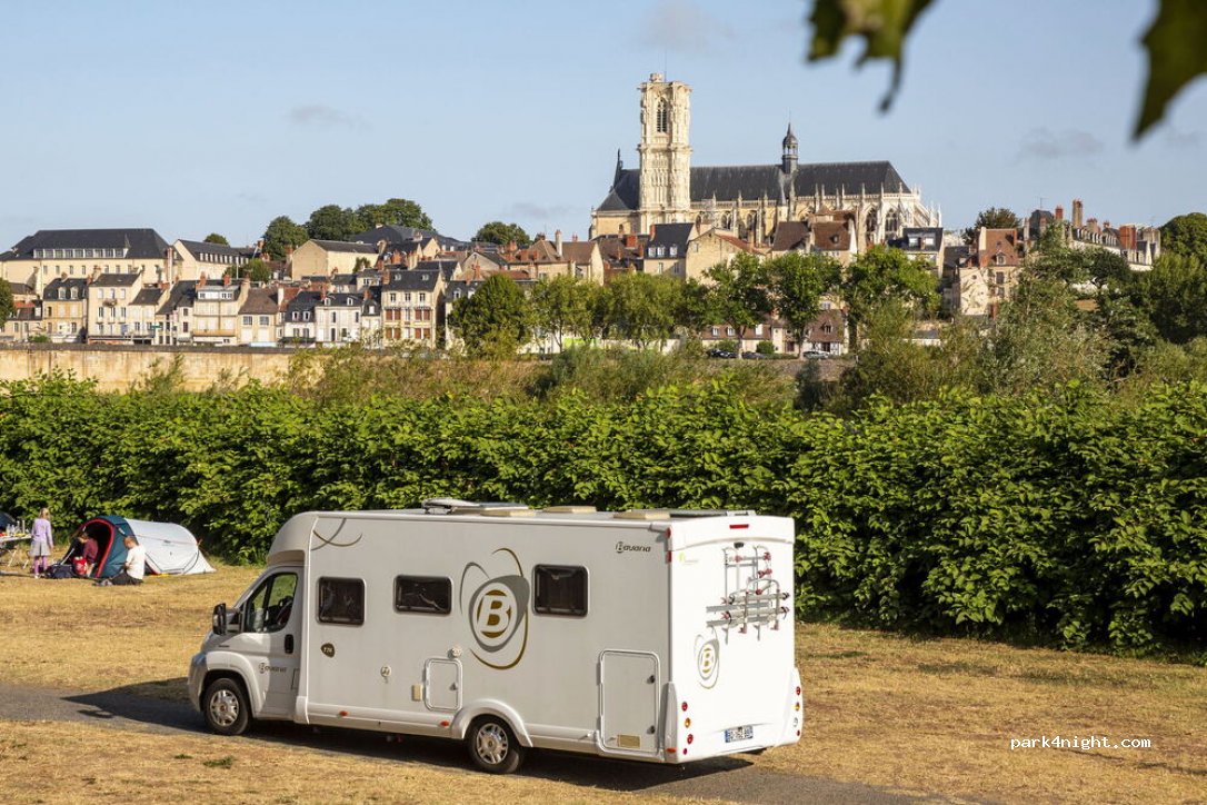 Camping ONLYCAMP de Nevers *** — foto