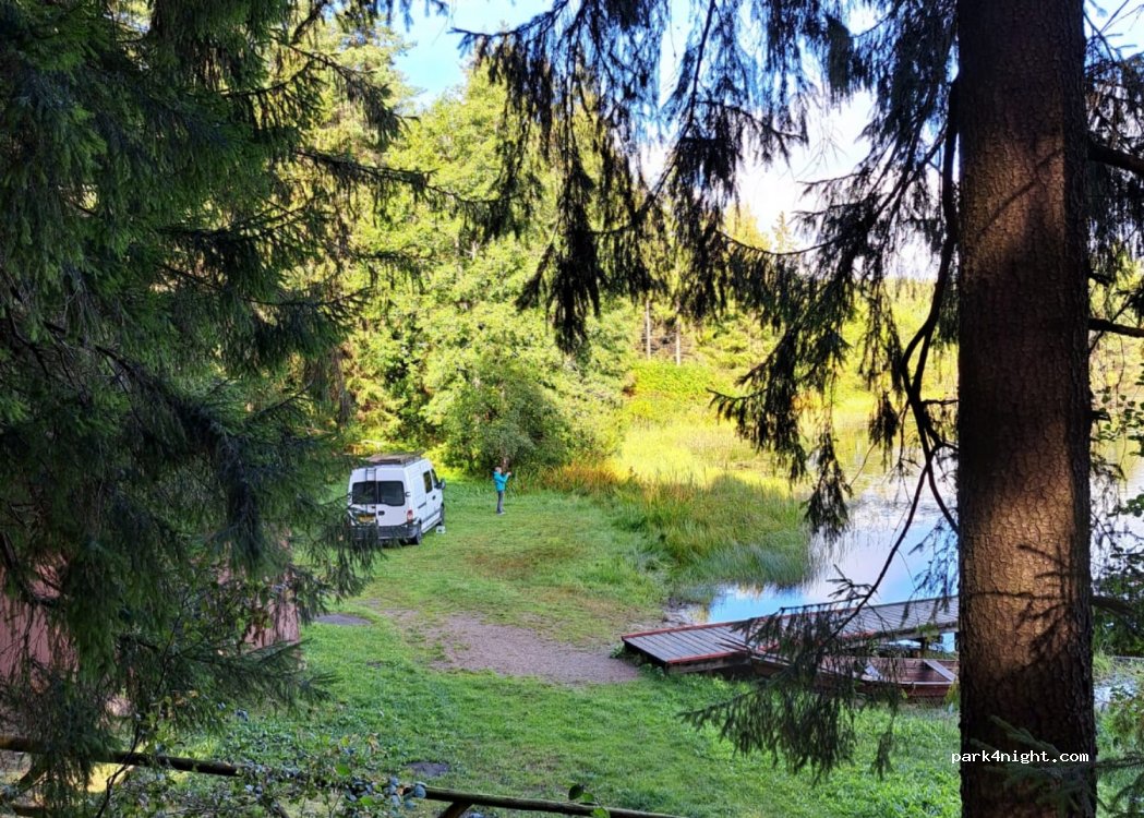Plaża nad jeziorem Czarnym — foto