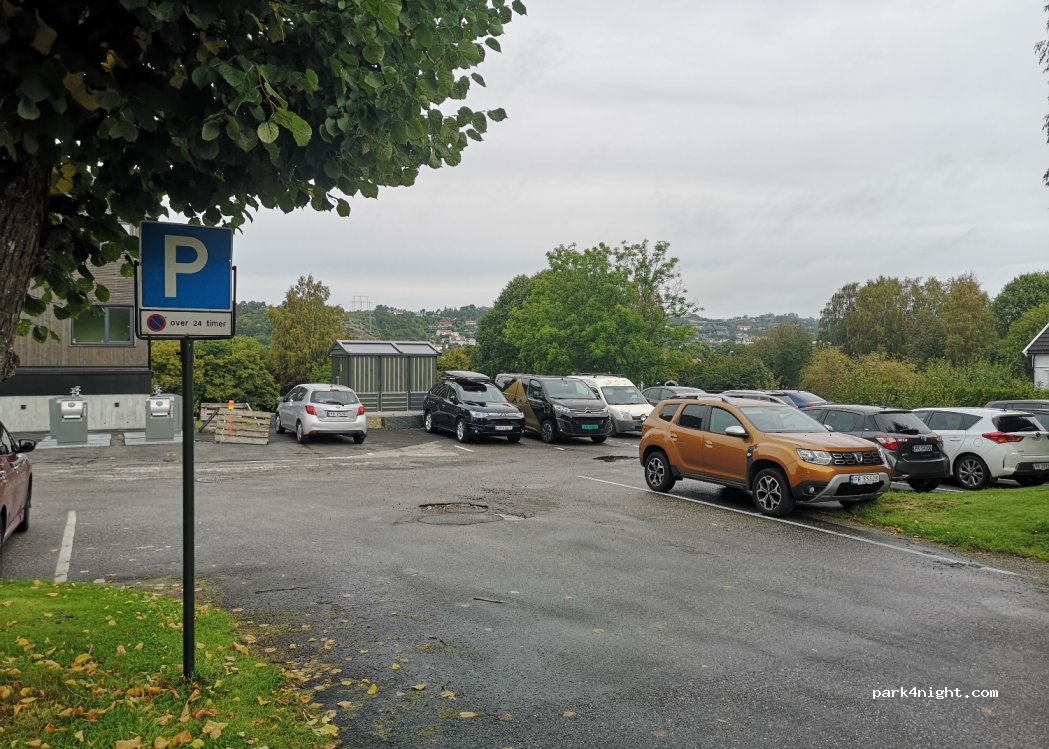 (4632) Kristiansand - 43A Kongsgård alle — foto