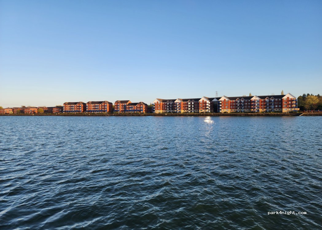 (PR2 2TX) Preston - Mariners Way — foto