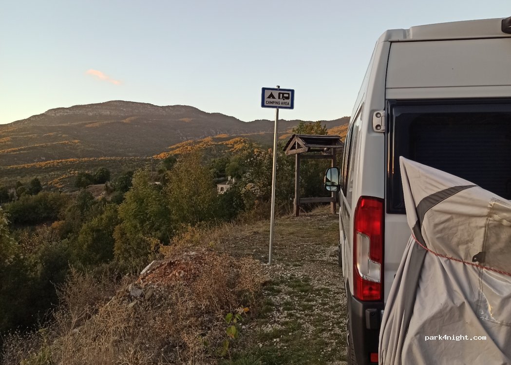 (440 04) Vikos - — foto
