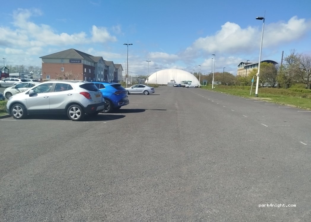 (NE29 6DL) North Shields - Coble Dene — foto