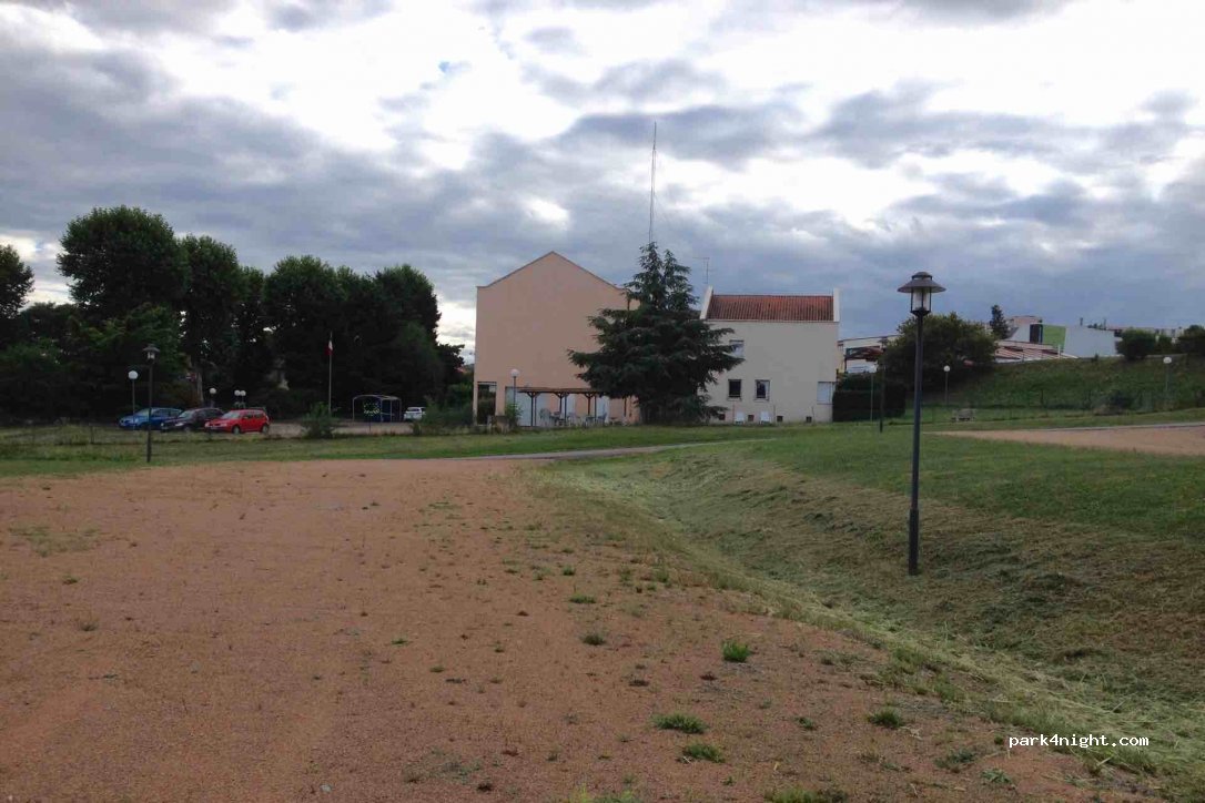(42260) Saint-Germain-Laval - 294 Rue nationale — foto