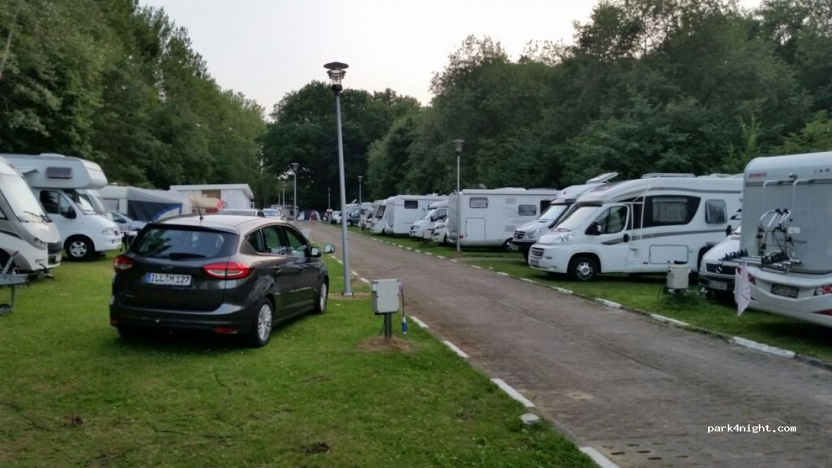 METROPOLIS Camping Sopot — foto