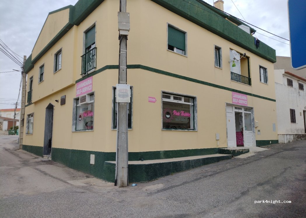 (2520) Ferrel - 29 Rua da Saudade — foto