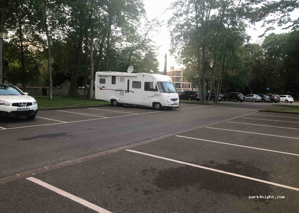 (95290) L'Isle-Adam - 15 Rue Martel — foto