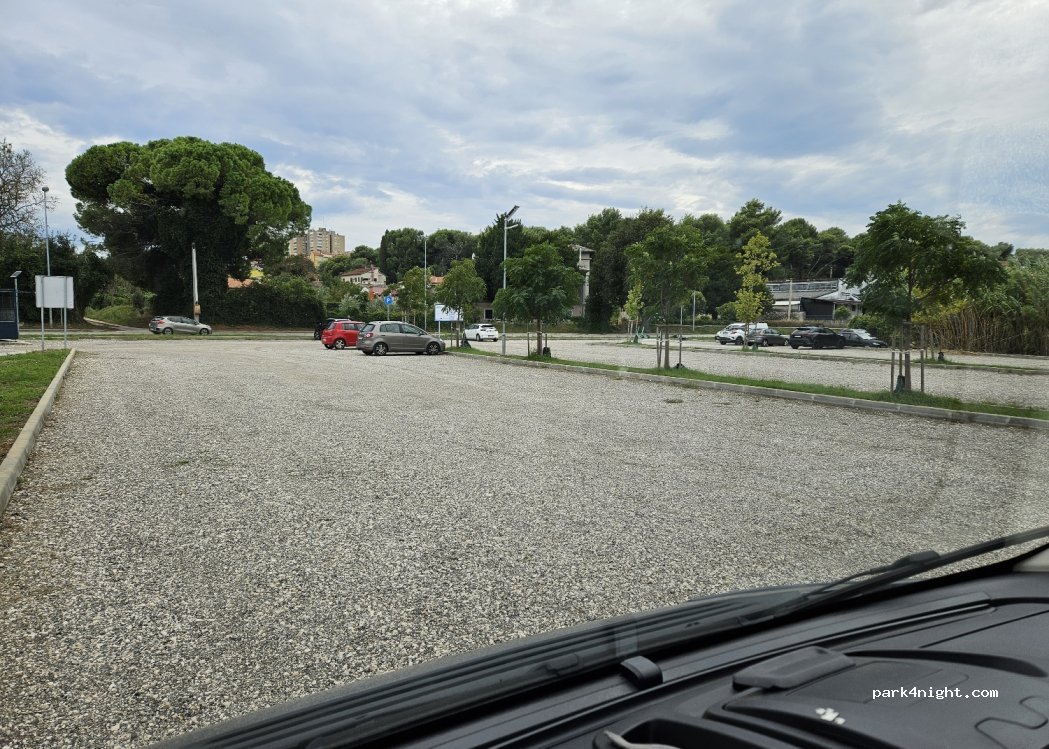 (52100) Pula - 43 Ulica Marsovog polja — foto 4