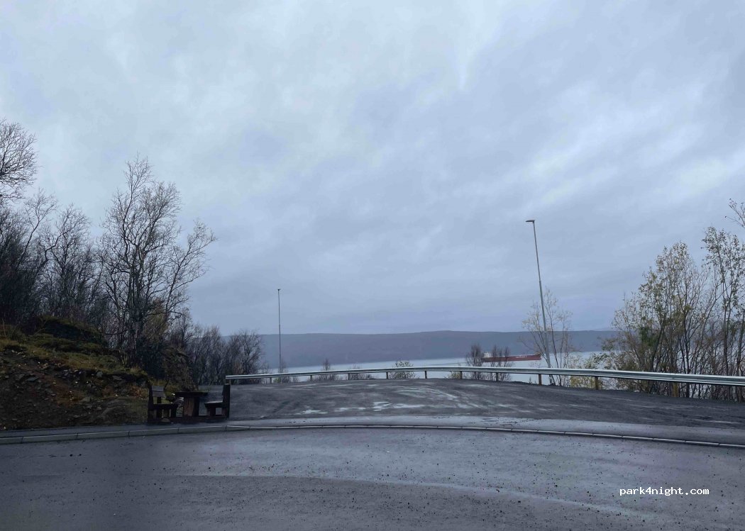 (8517) Narvik - 75 Rombaksveien — foto