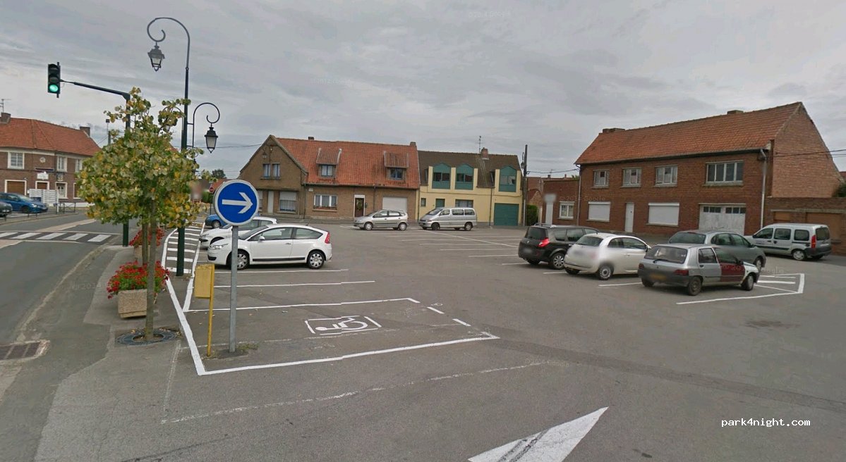 (62350) Robecq - 56 Place Victor Berthe — foto