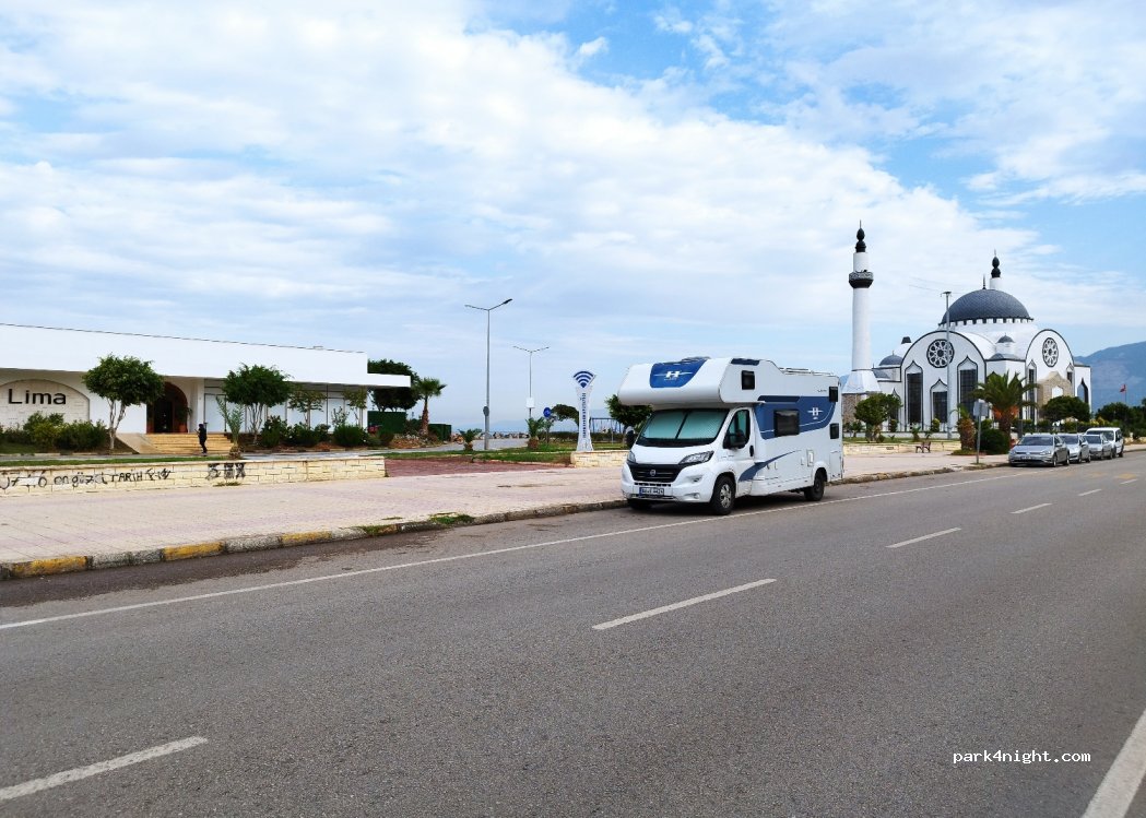 (31200) İskenderun - No:2 Cengiz Topel Caddesi — foto