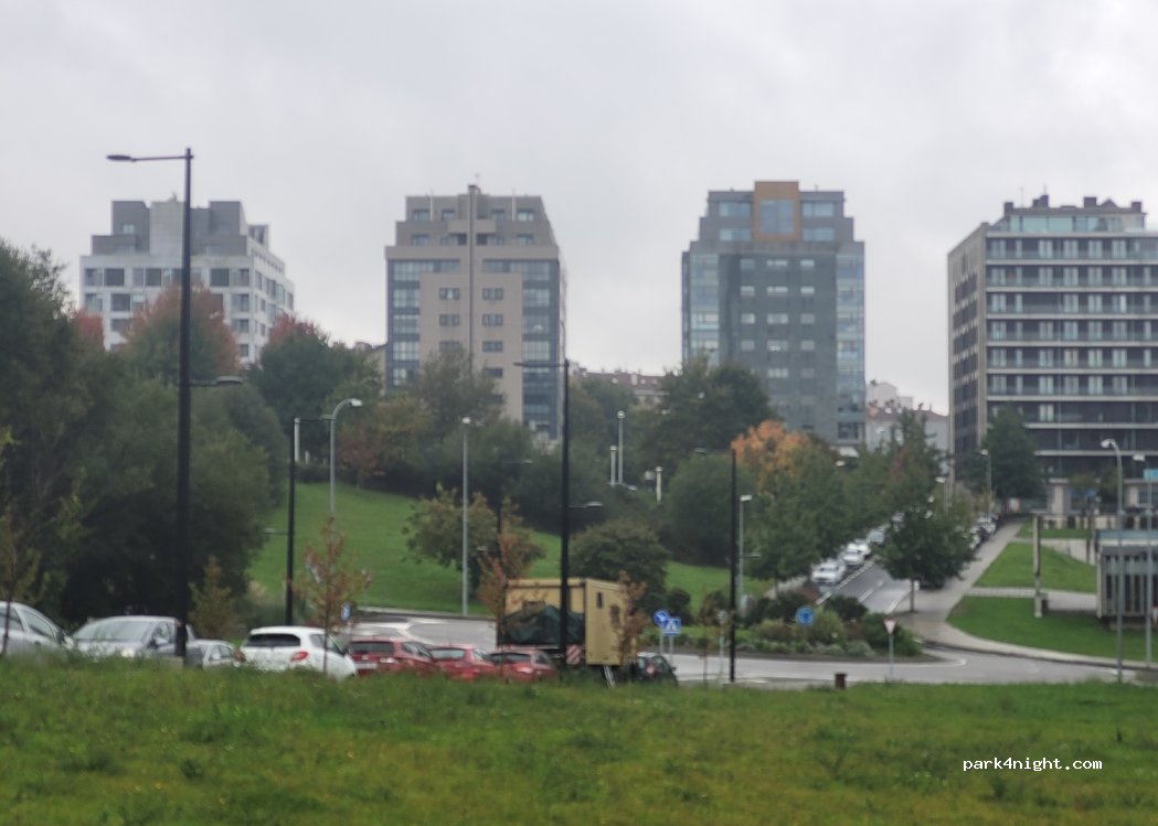 (15706) Santiago de Compostela - 39 Avenida do Mestre Mateo — foto