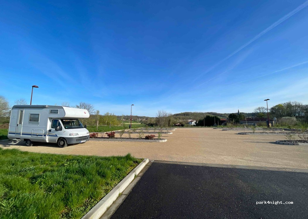 Aire de camping-car Vic-sur-Seille — foto 4